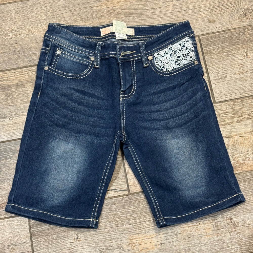 Free Planet Blue Jeans Classic Style​